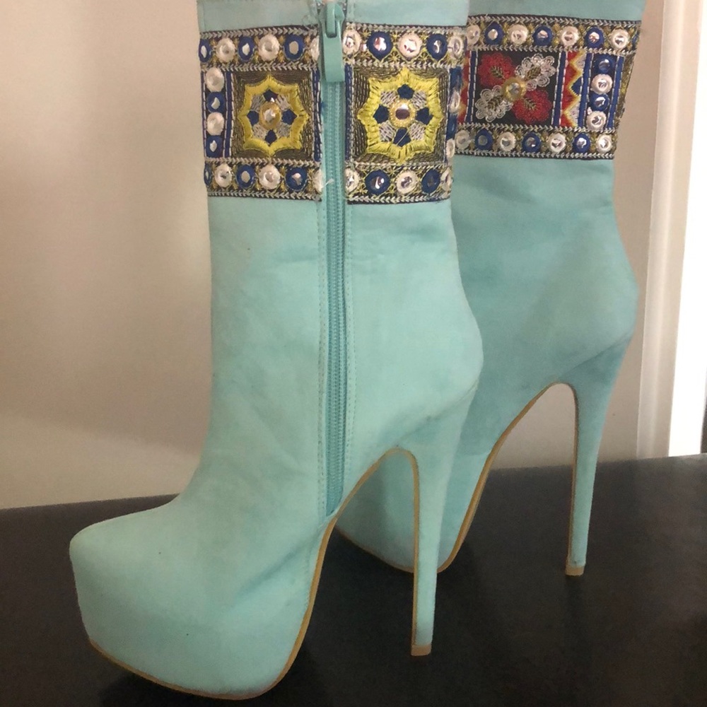 Women boots